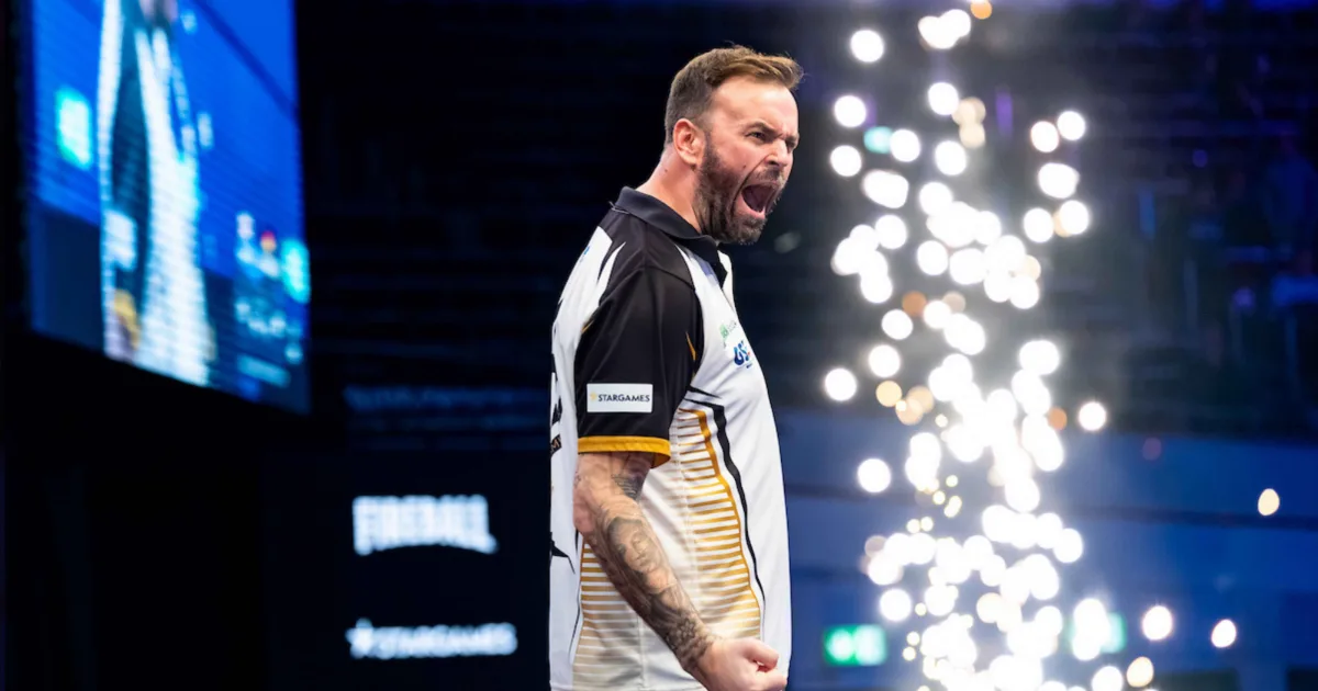 Photo: pdc-europe.tv Ross Smith Defeats Martin Schindler To Win European Championship